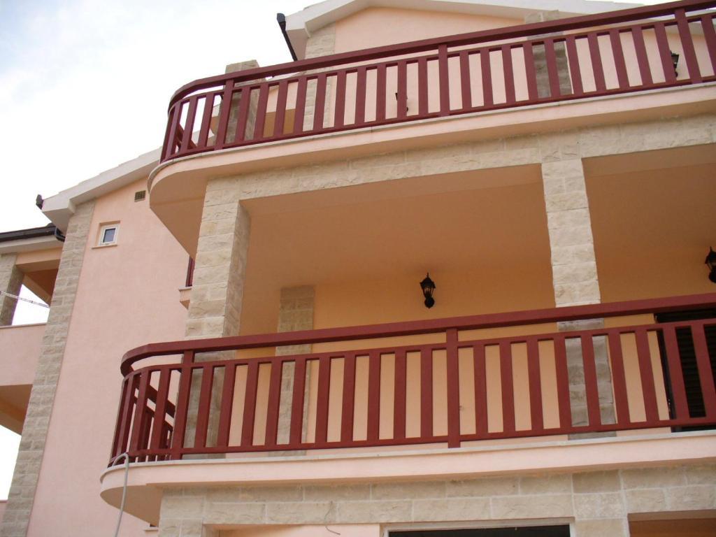 Apartments Andrea Podstrana Pokoj fotografie